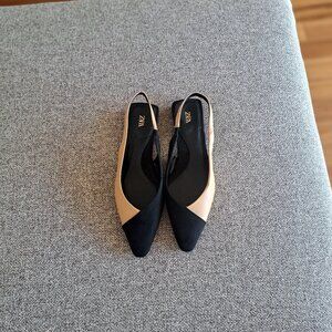 Gorgeous! Zara color block tan and black sling back flats - Size 38 or 7.5 - NWO